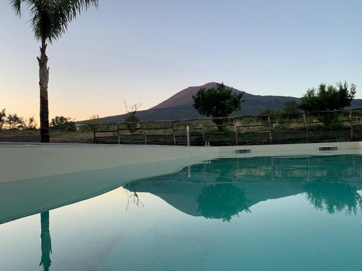 Vesuvio Casa De Charme Bed and Breakfast Trecase Exteriör bild