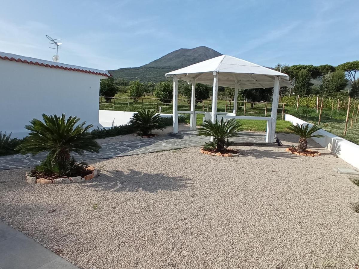 Vesuvio Casa De Charme Bed and Breakfast Trecase Exteriör bild